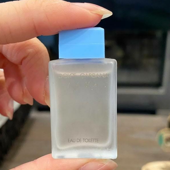 🌹Scent Idea🌹BNIB Dolce & Gabbana Light Blue 0.17 OZ EDT Travel Size Splash! - Picture 9 of 10